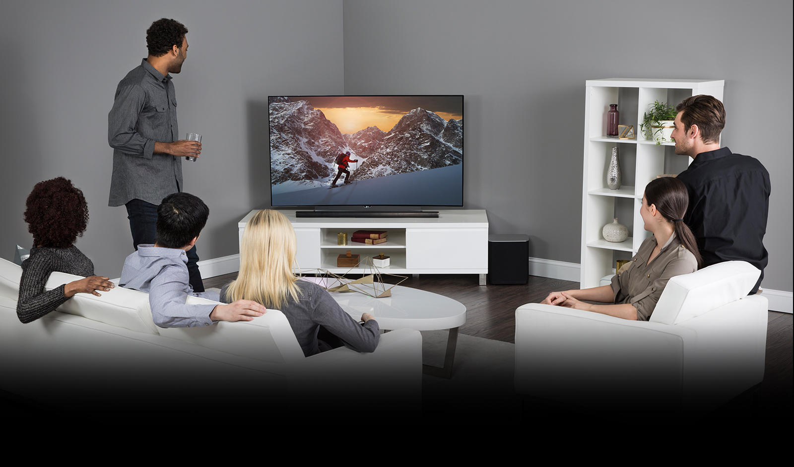 Piekło aktualizacji smart TV. Producenci traktują sprzęt za tysiące złotych jak tanie telefony