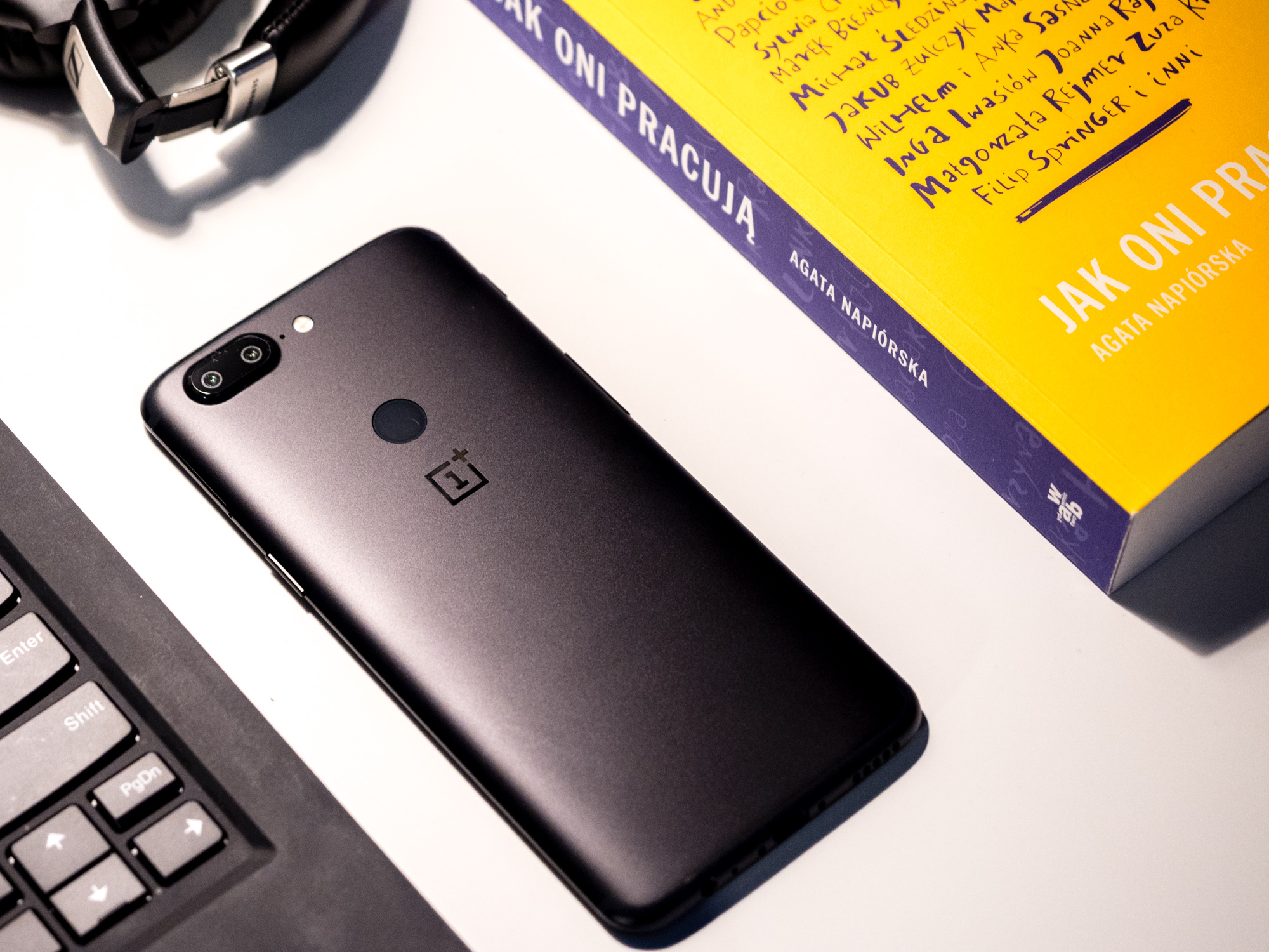 Jaki smartfon do 2000 zł warto kupić? Oto nasze TOP 5