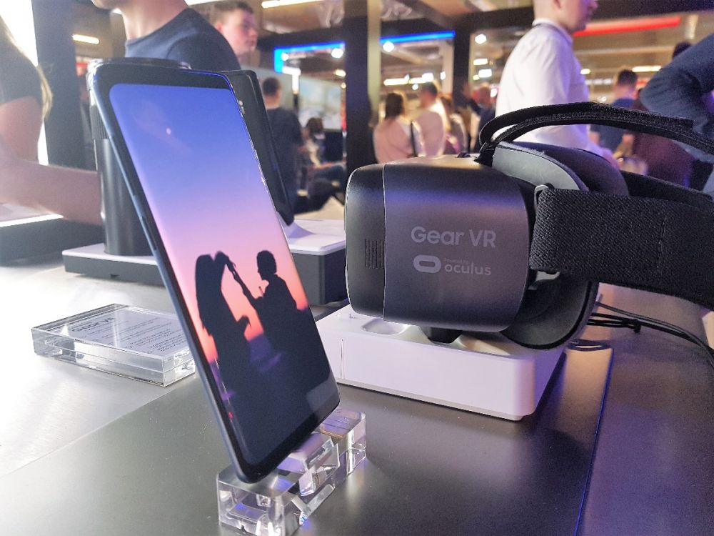 Samsung QLED Electronics Show class="wp-image-717237" 