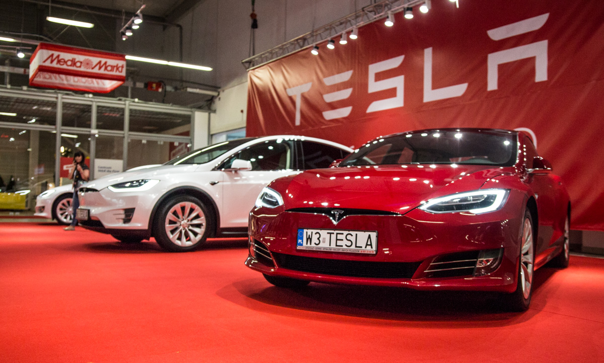tesla-electronics-show-6 