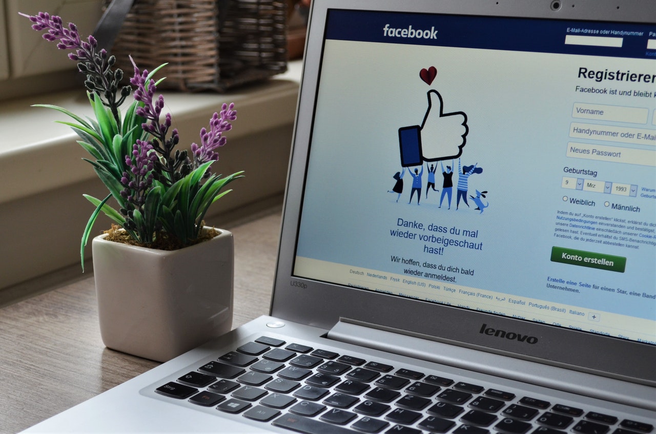 Facebook sprawdza, jak wiele osób chciałoby za niego płacić