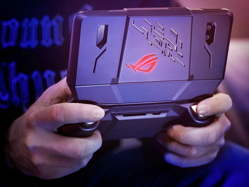 Asus ROG Phone bez tajemnic - stacja dokująca, kontroler i drugi ekran!