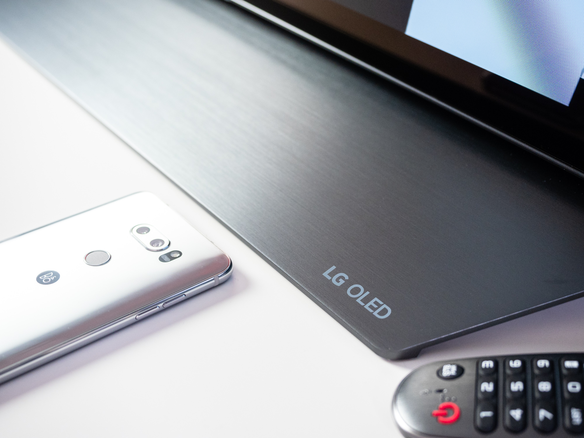 Masz 65-calowy telewizor LG OLED TV? Dzwoń do serwisu