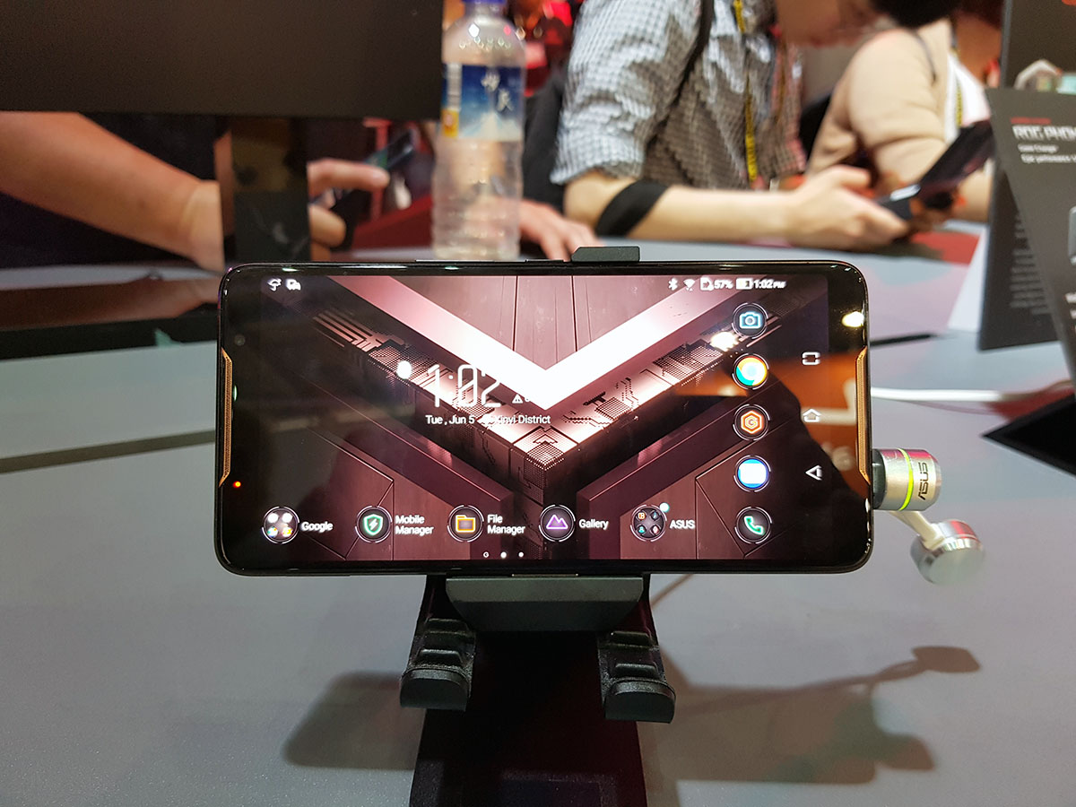 Asus ROG Phone class="wp-image-744238" 