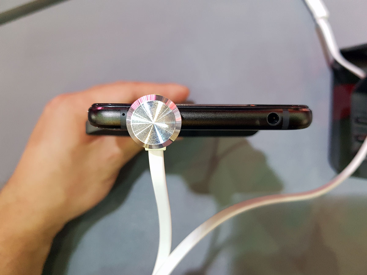 Asus ROG Phone class="wp-image-744241" 