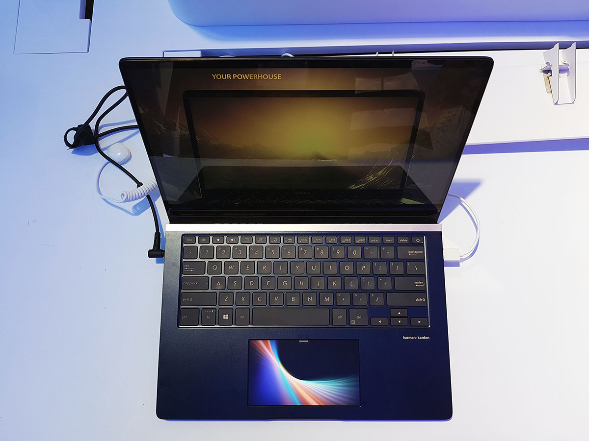 Asus ScreenPad class="wp-image-744391" 
