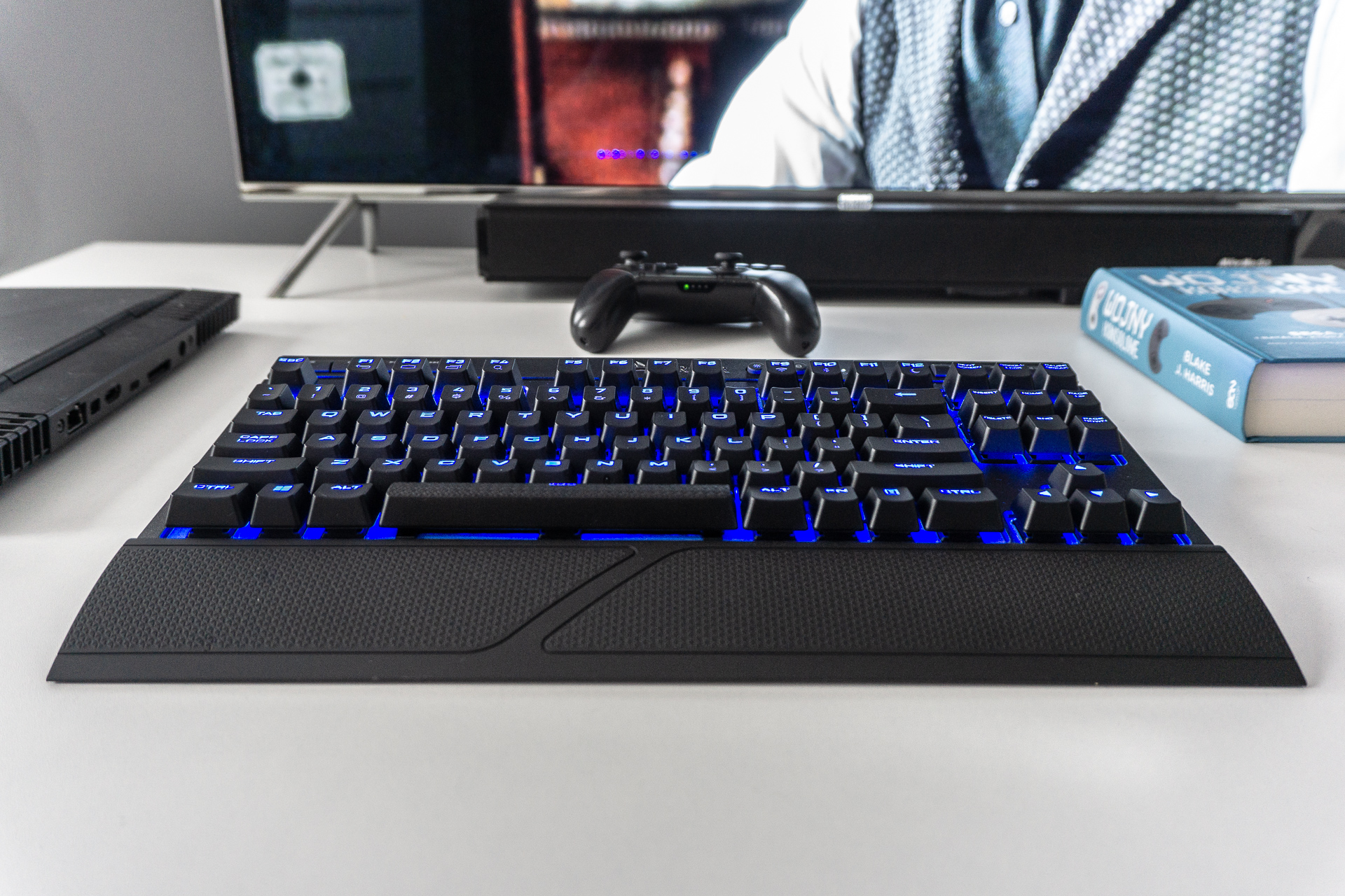 Corsair K63 Wireless class="wp-image-771100" title="Corsair K63 Wireless" 