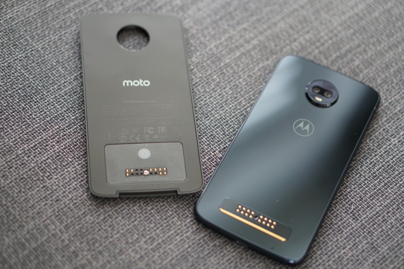 Motorola Moto Z3 Play Moto Mods class="wp-image-766186" 