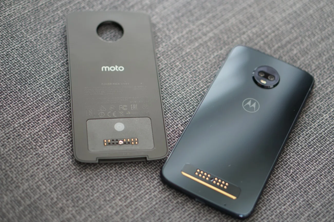 Motorola Moto Z3 Play Moto Mods class="wp-image-766186"