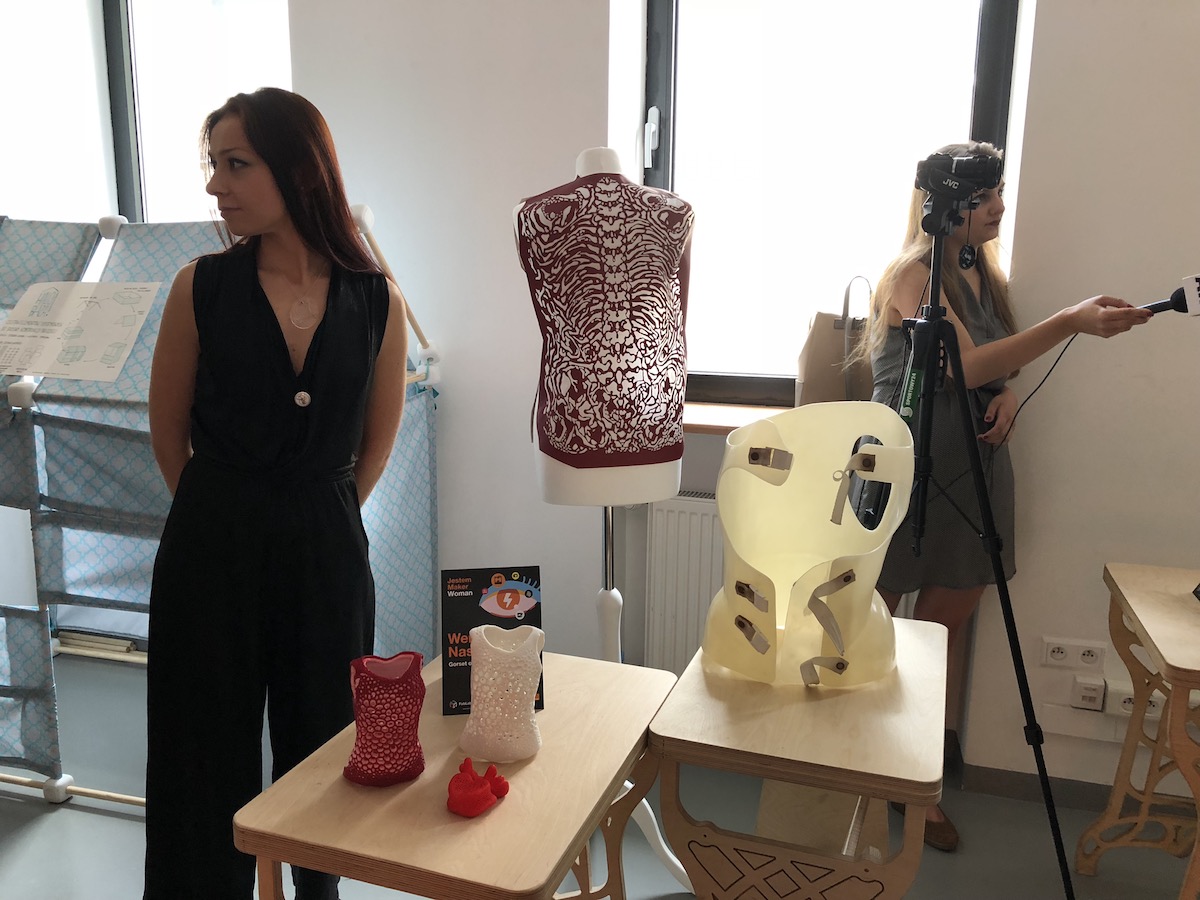 maker woman day fablab by orange 2 