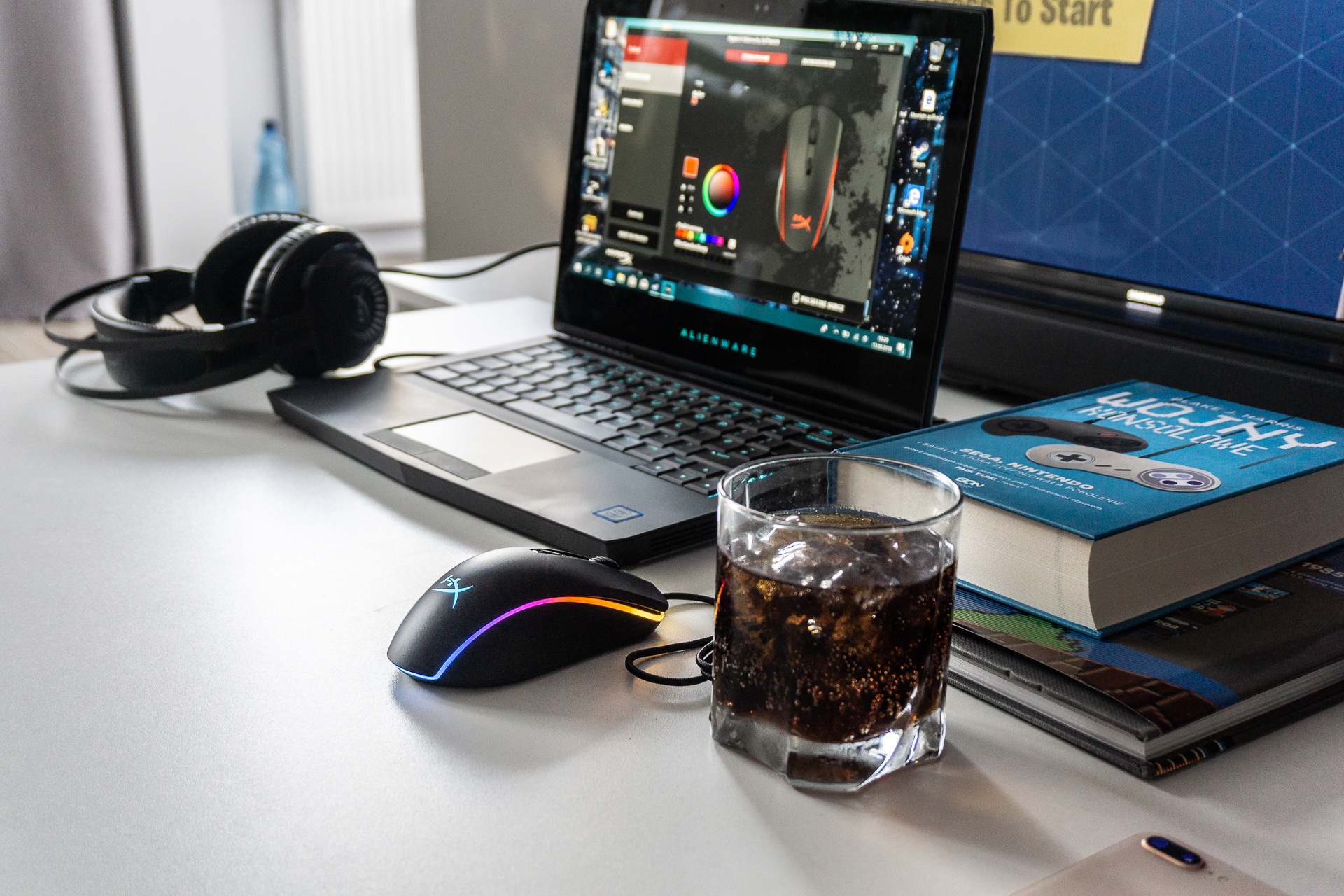 HyperX Pulse Surge ergonomia class="wp-image-784492" 