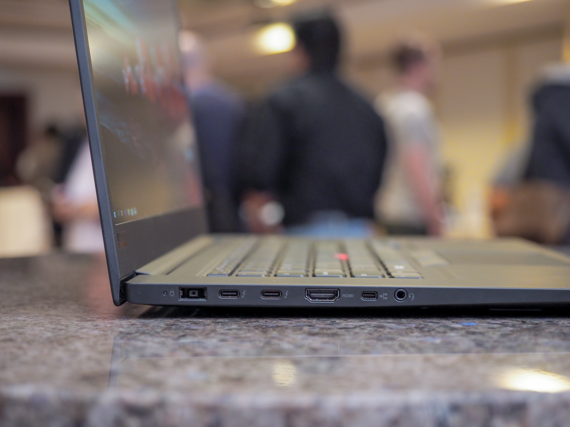 Lenovo Thinkpad X1 Extreme class="wp-image-794464" 