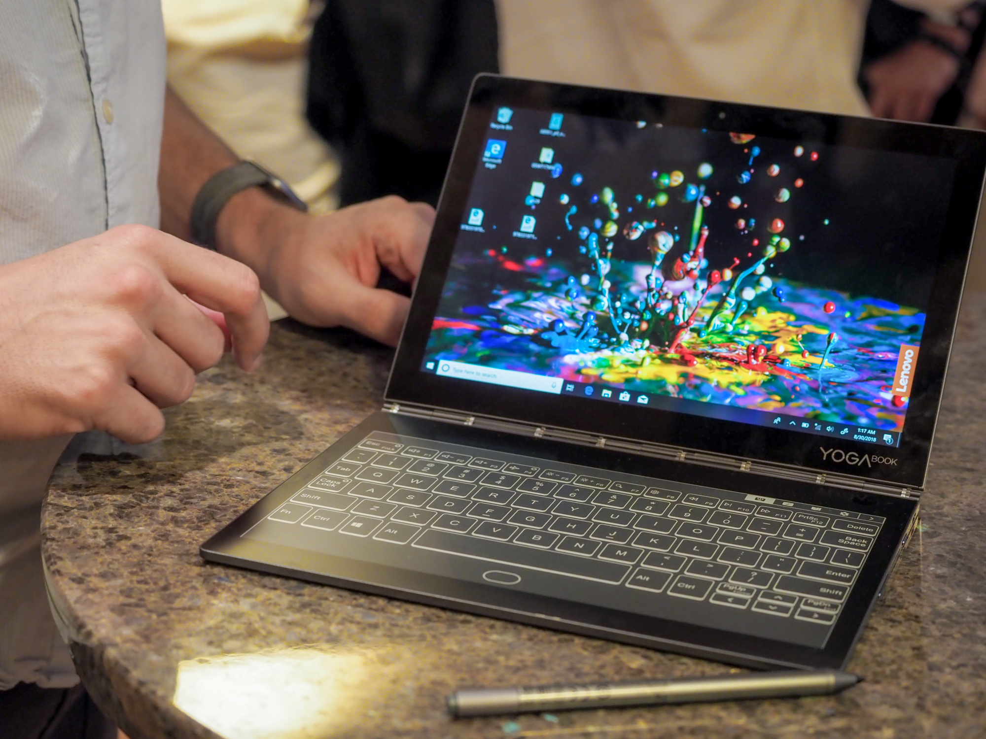 Lenovo Yoga Book C930 - pierwsze wrażenia 