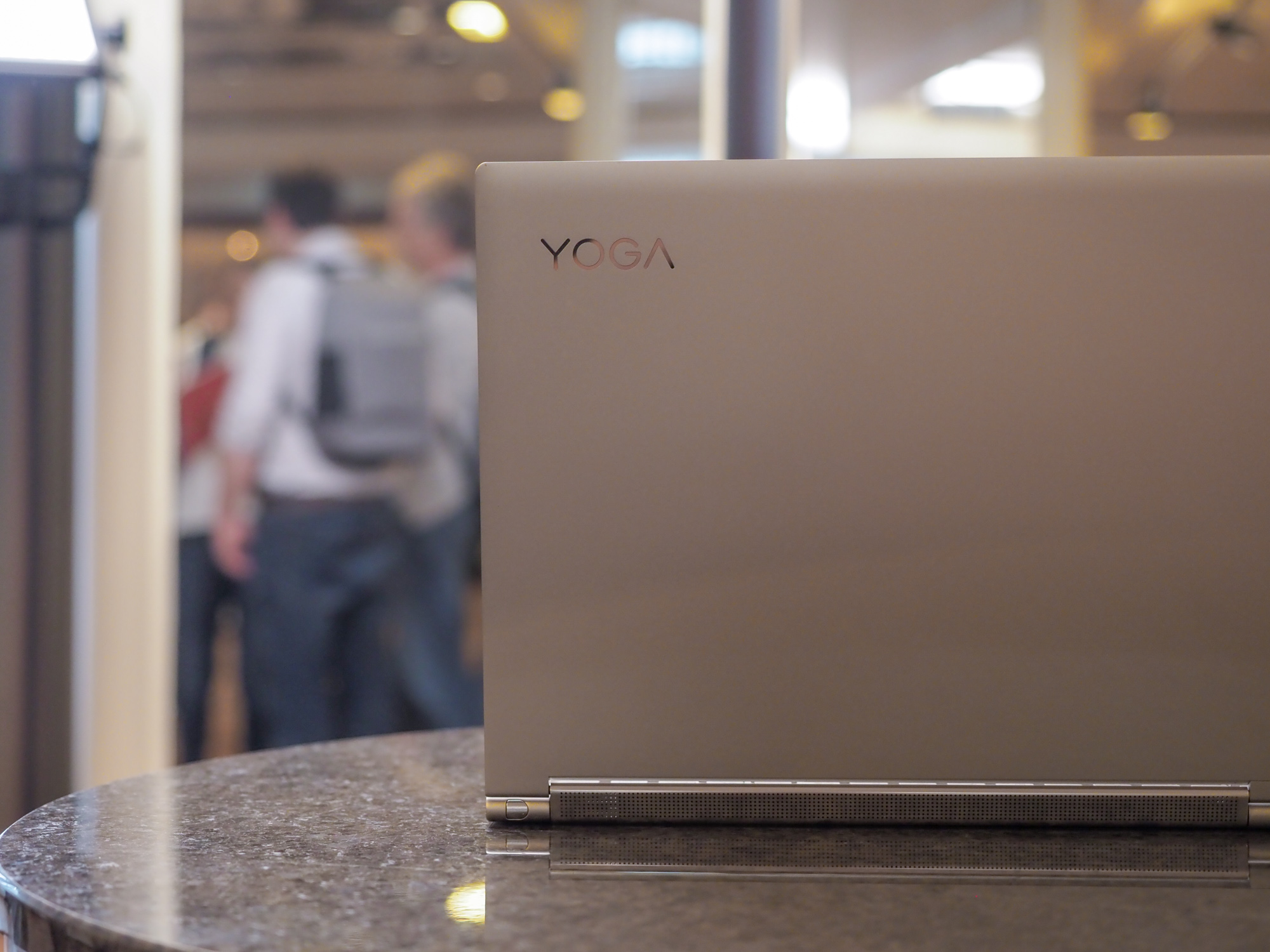 Lenovo Yoga C930 class="wp-image-794329" 