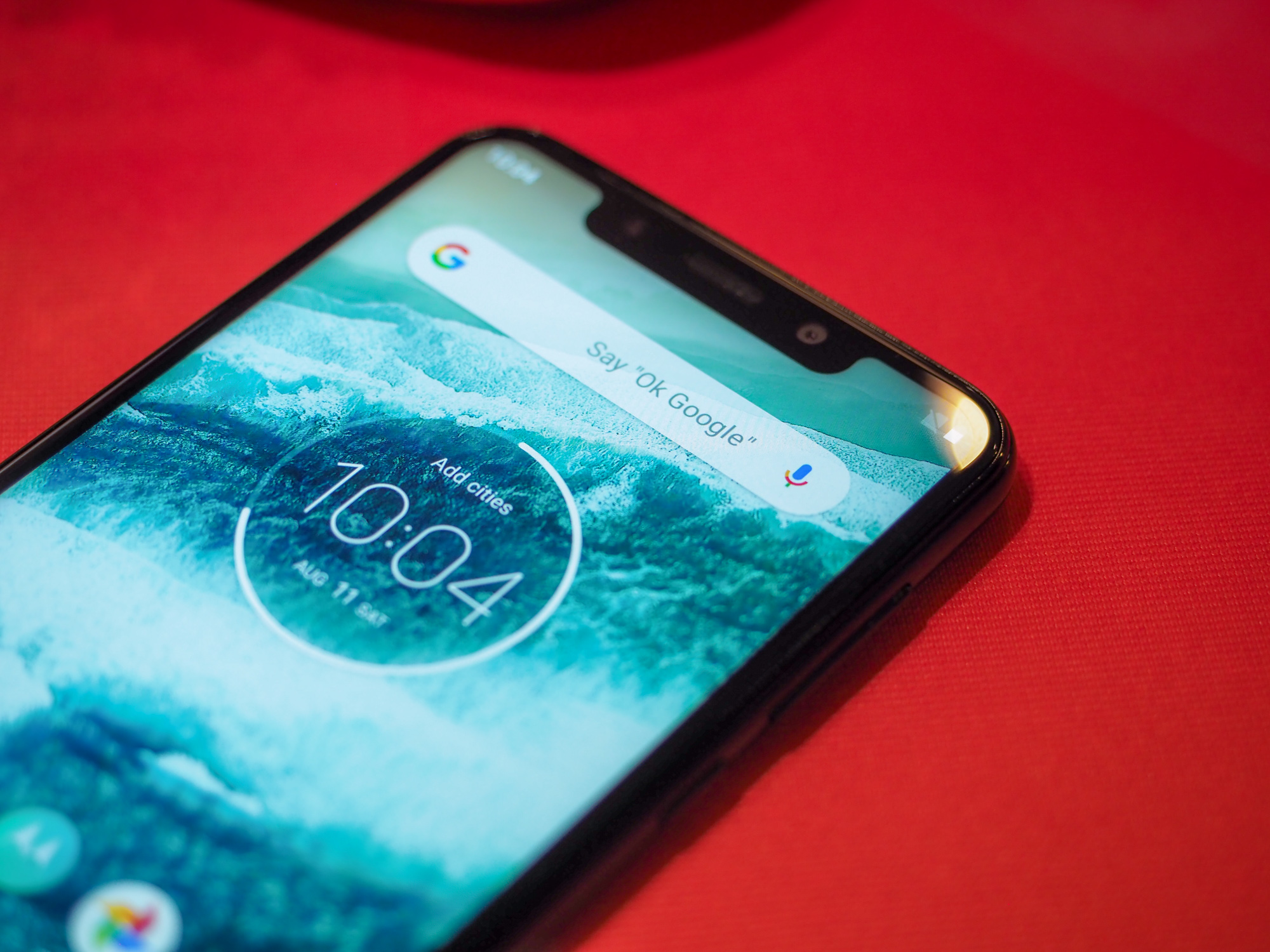 Motorola One to bezczelny klon iPhone'a X.