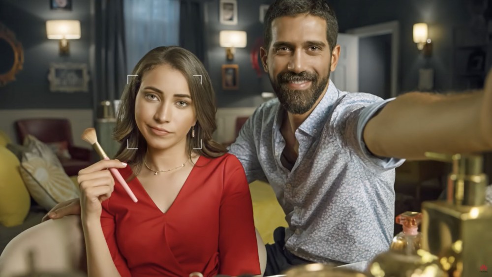 Reklama Huawei Nova 3 oszukuje class="wp-image-787309" 