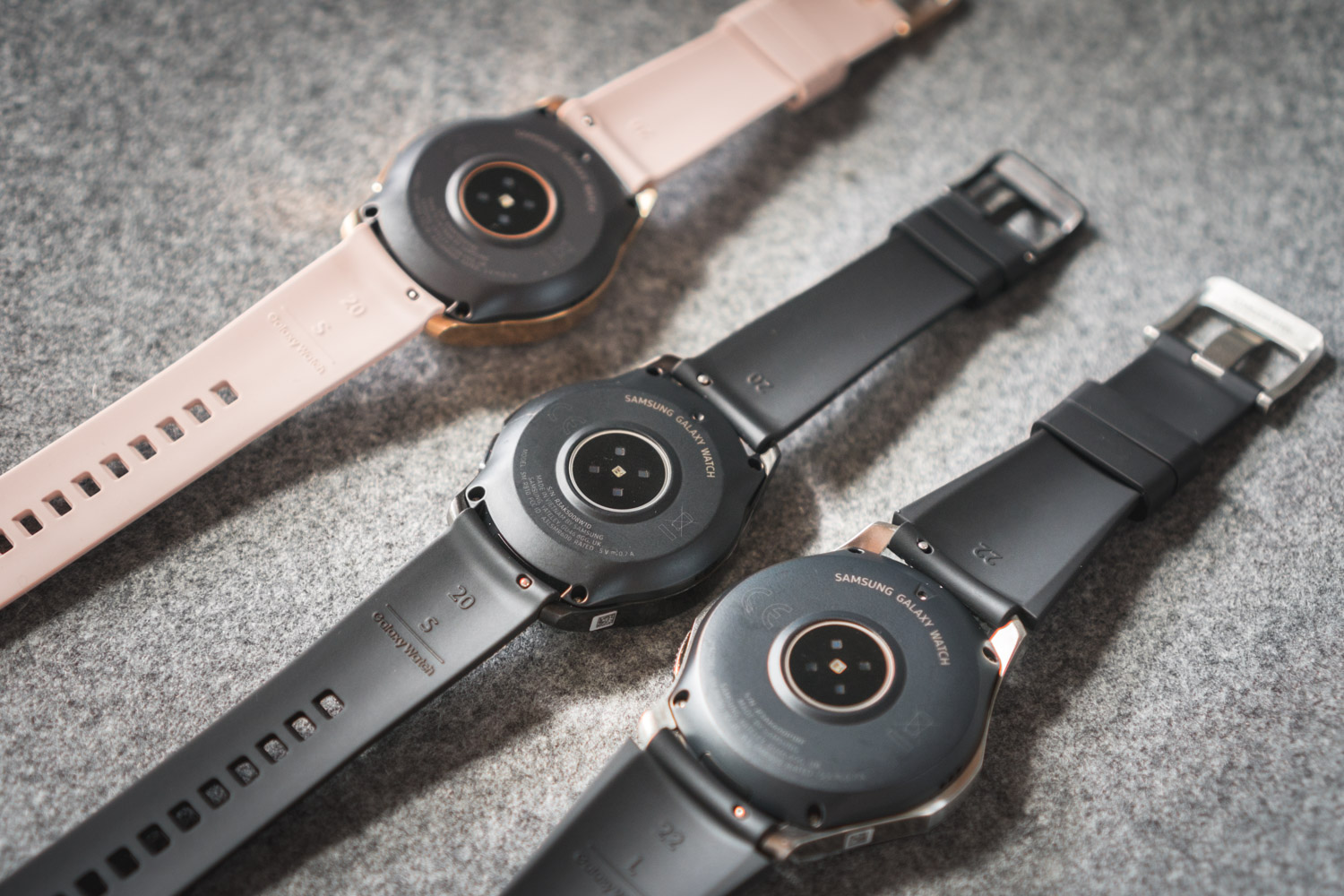 Samsung Galaxy Watch czujniki class="wp-image-782092" title="Samsung Galaxy Watch czujniki" 