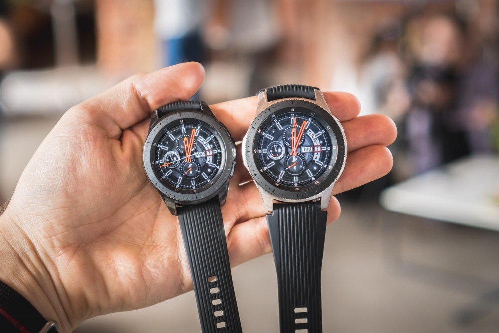 Samsung Galaxy Watch w dwóch rozmiarach class="wp-image-782059"