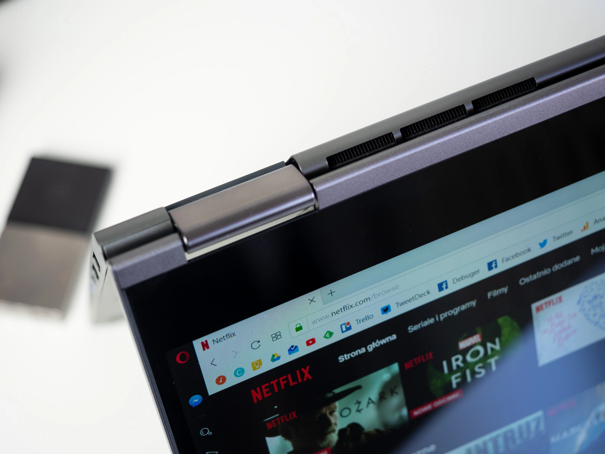 Lenovo Yoga 730 