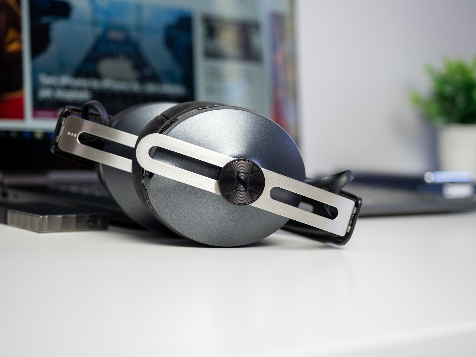 Sennheiser Momentum Wireless M2 - jakie słuchawki bluetooth wybrać? class="wp-image-800959" 