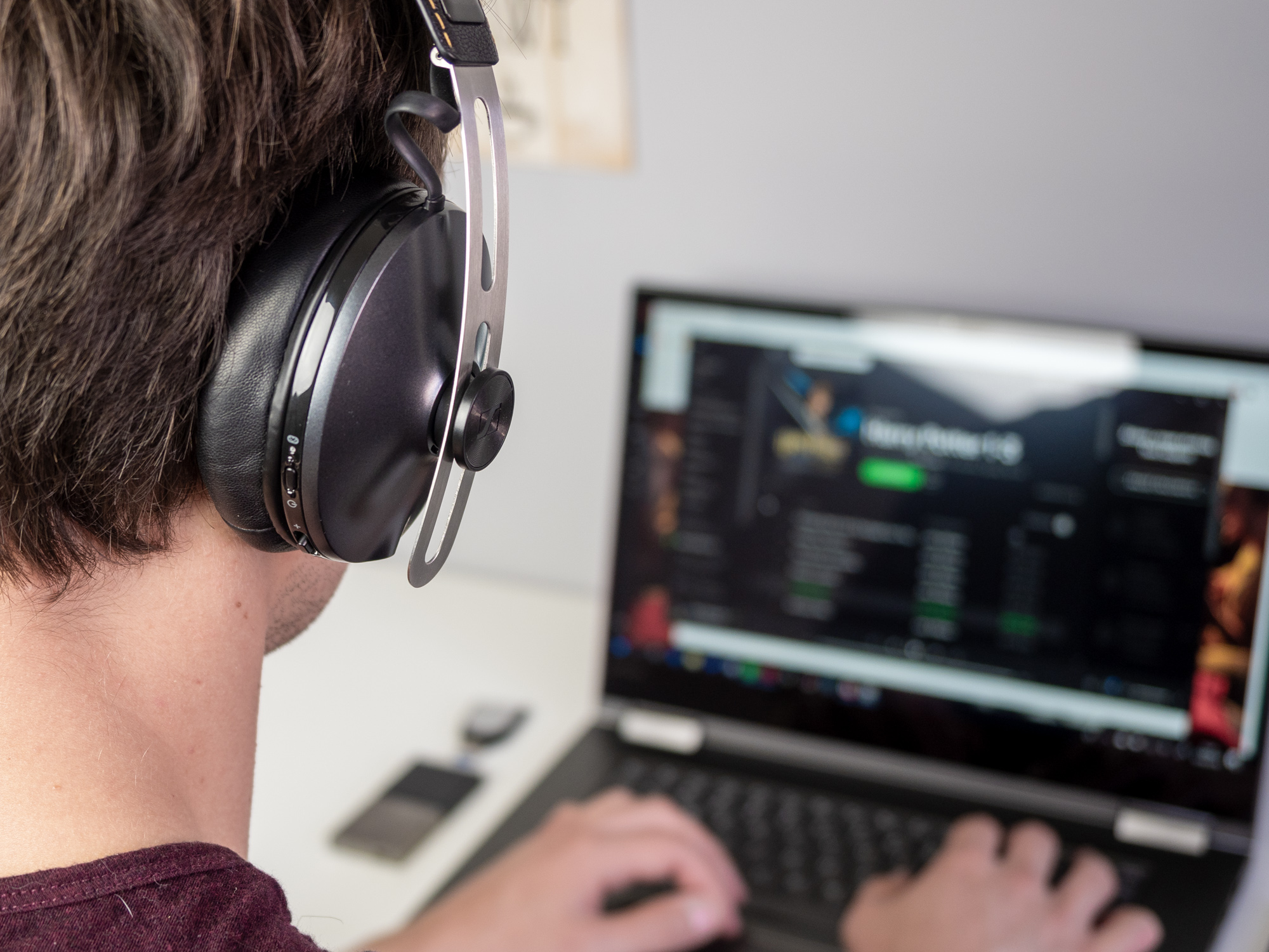 Sennheiser Momentum Wireless M2 - jakie słuchawki bluetooth wybrać? class="wp-image-800989" 