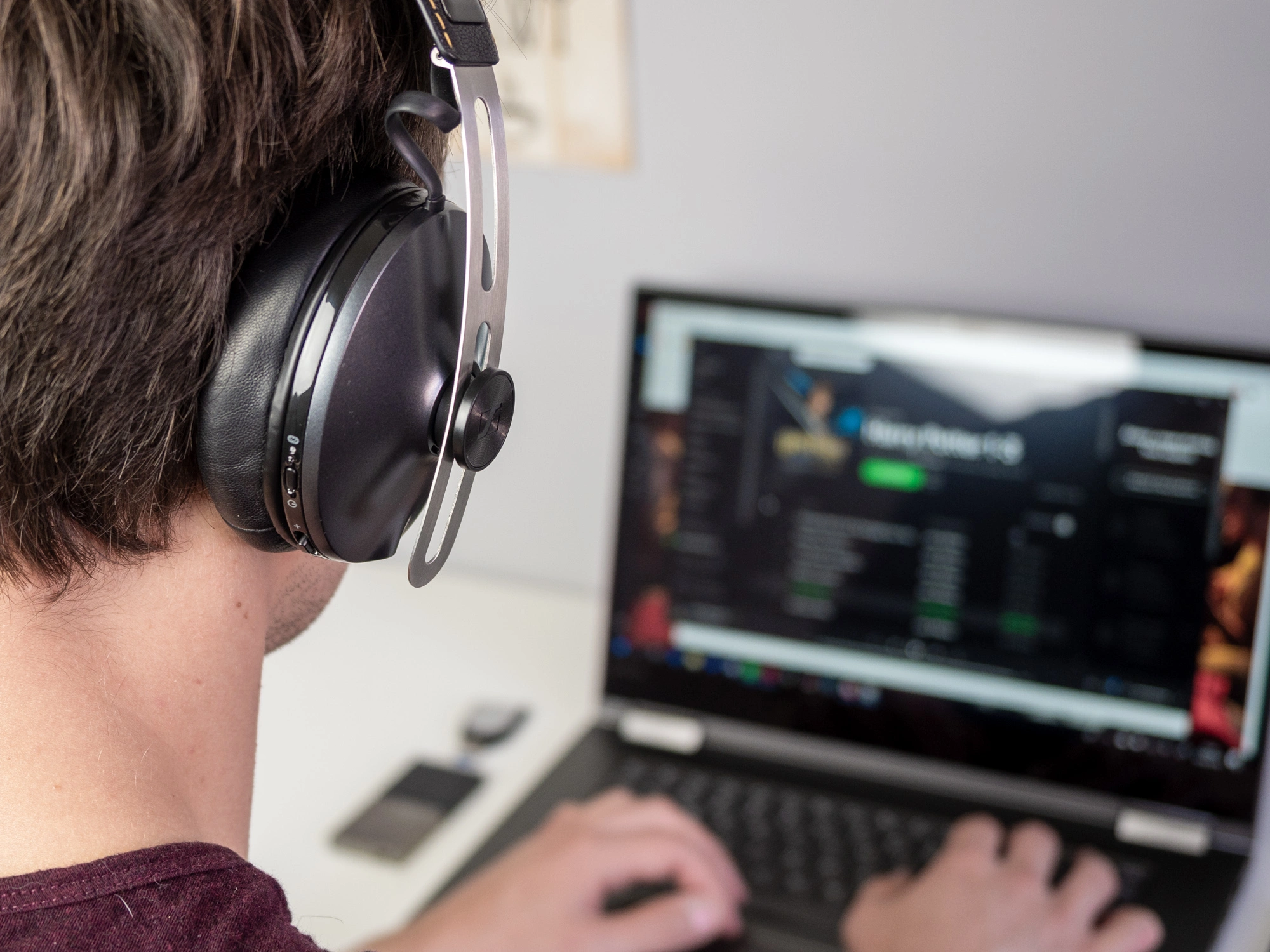 Sennheiser Momentum Wireless M2 - jakie słuchawki bluetooth wybrać? class="wp-image-800989"