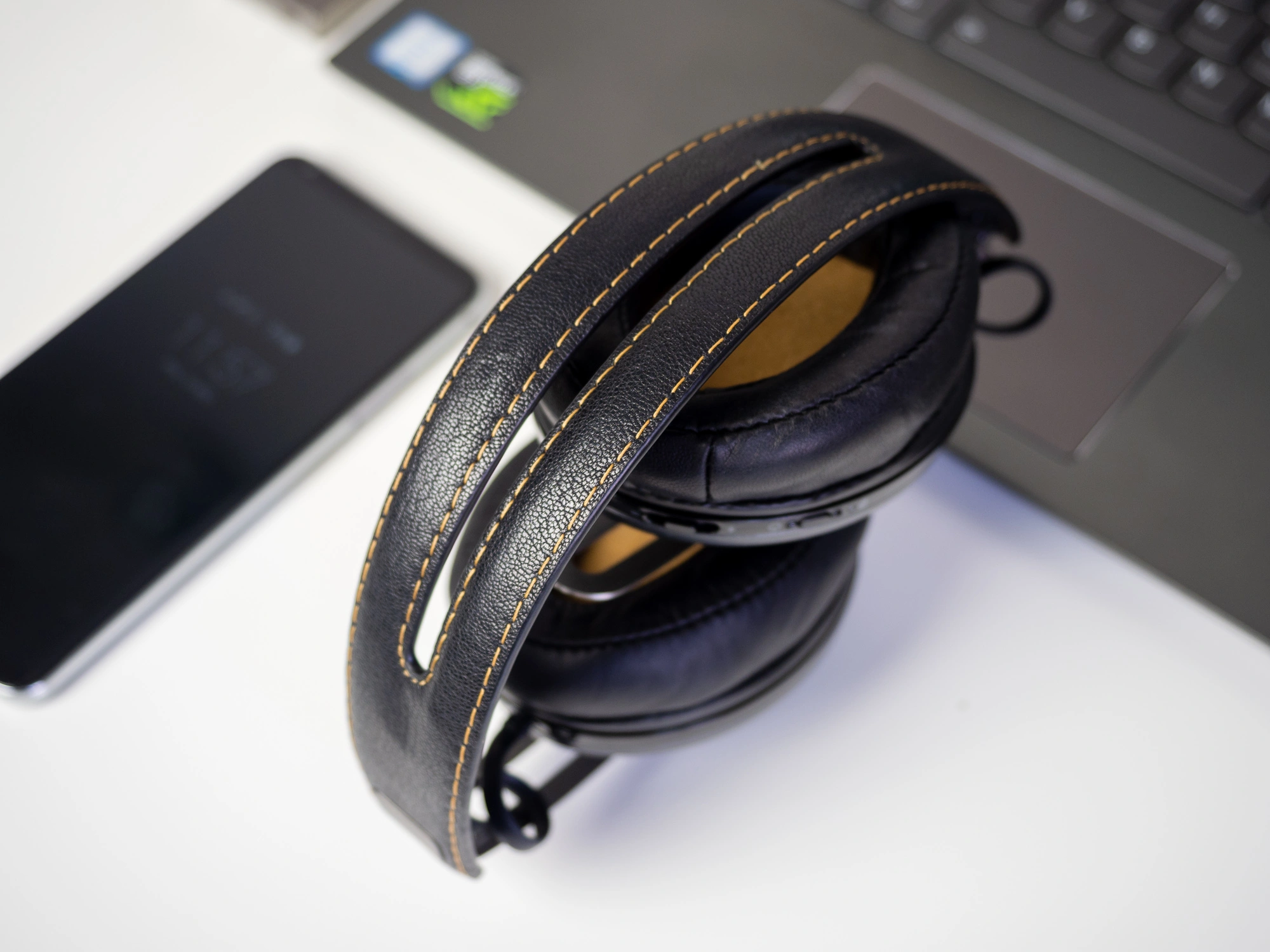 Sennheiser Momentum Wireless M2 - jakie słuchawki bluetooth wybrać? class="wp-image-800977"