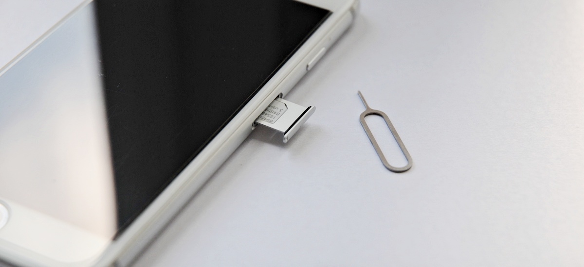 iPhone eSIM class="wp-image-803611" 