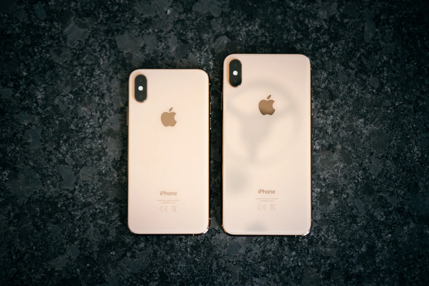 Ile kosztuje wymiana ekranu i plecków w iPhone’ach X, XS i XS Max