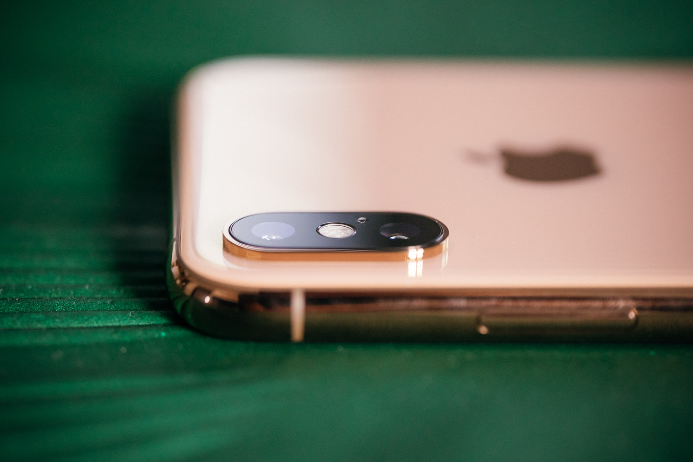 iPhone XS w Play najtaniej w Polsce. Bez abonamentu za 2999 zł