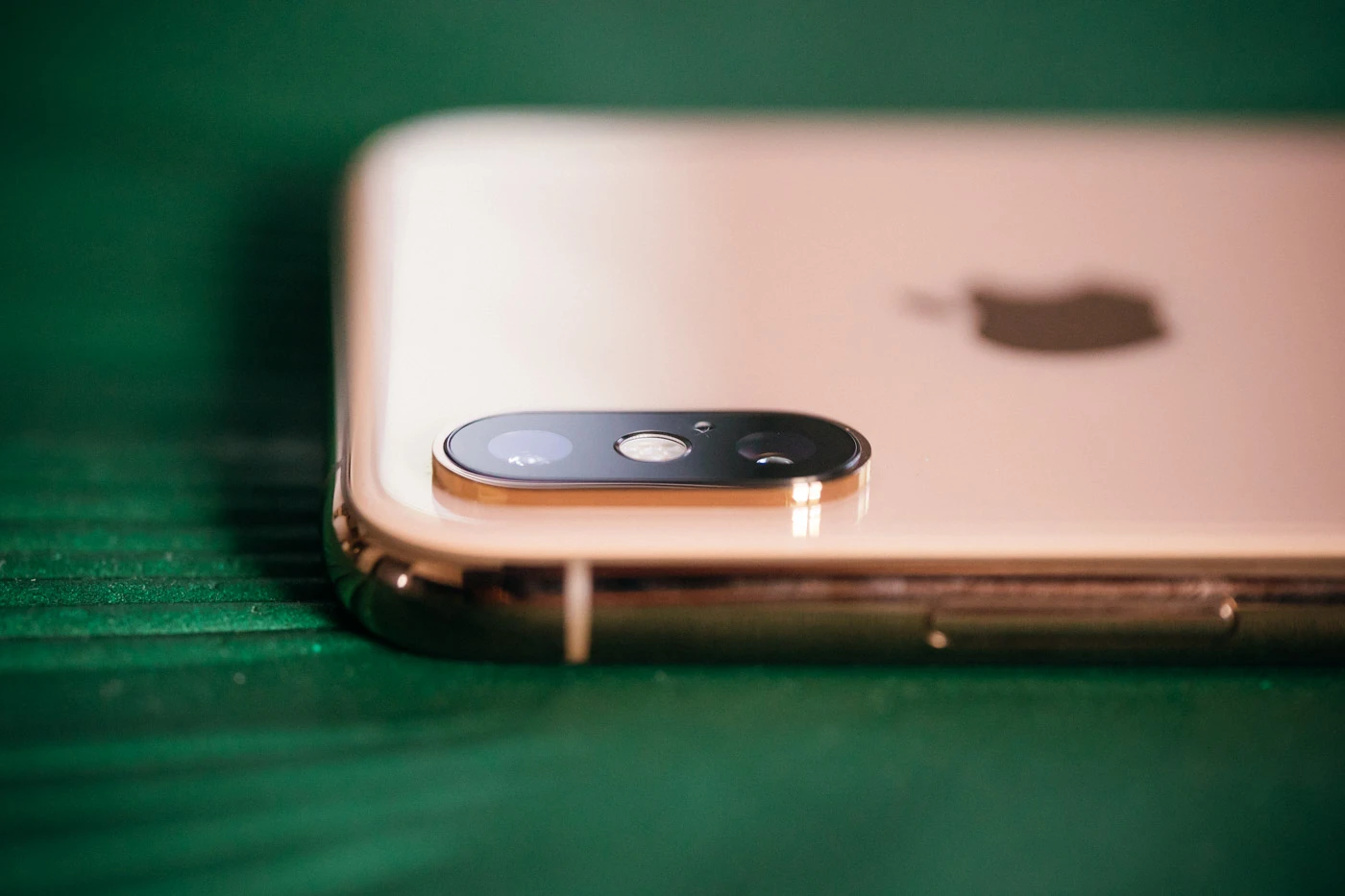 iPhone XS w Play najtaniej w Polsce. Bez abonamentu za 2999 zł