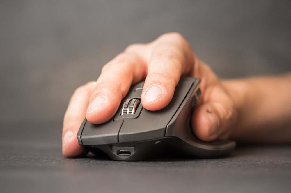 logitech mx master 2s - opinia, test, recenzja, gesty class="wp-image-810679" 