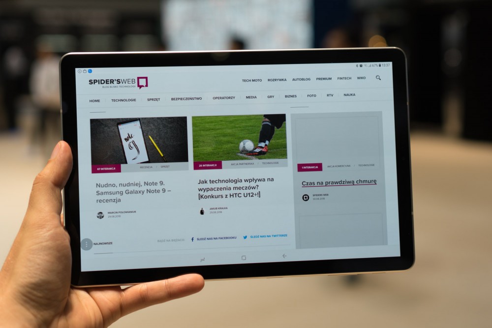 samsung galaxy tab s4 class="wp-image-796279" 