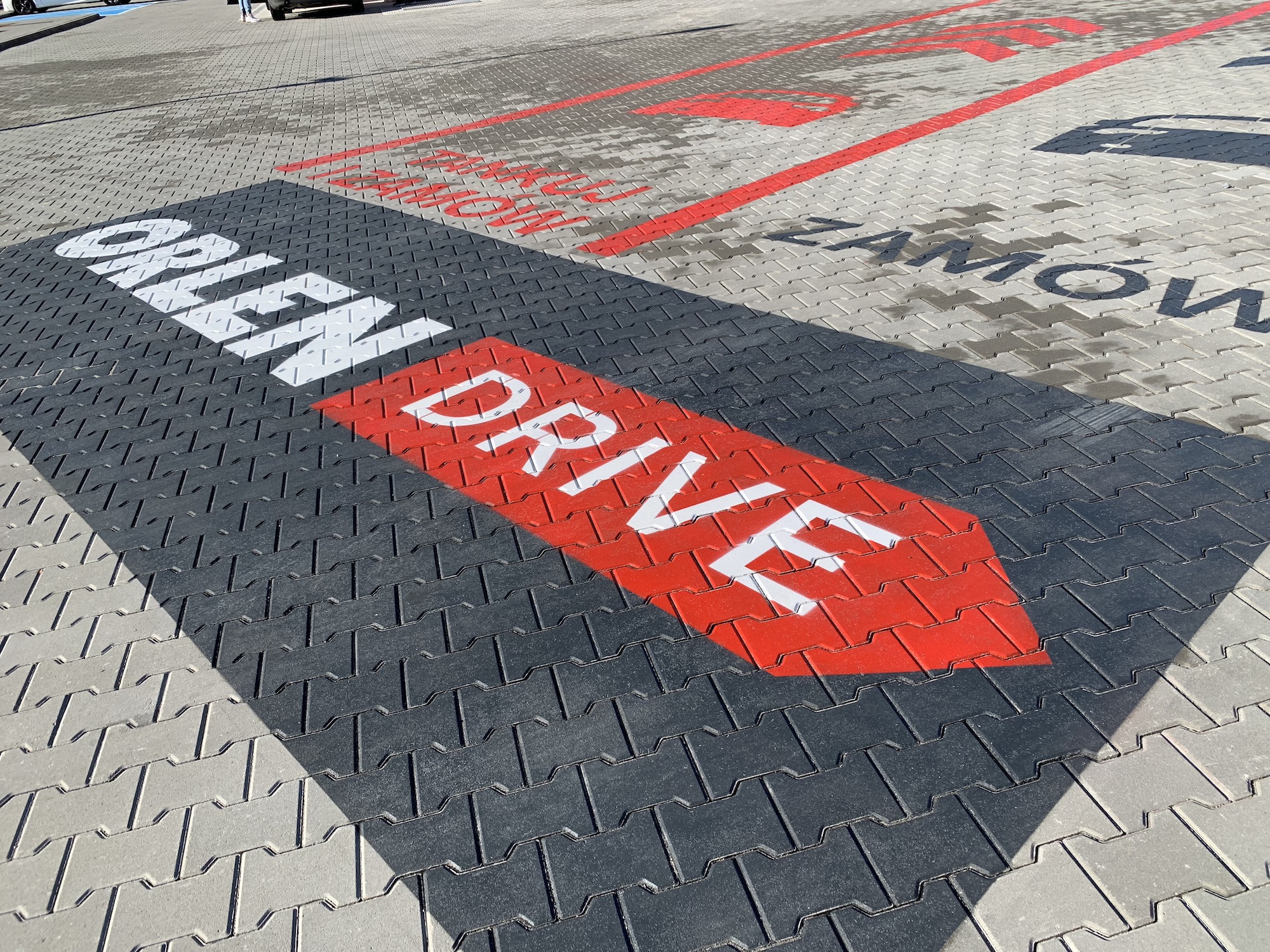 Sprawdzamy Orlen Drive - „najnowcześniejszą stację benzynową w Polsce”