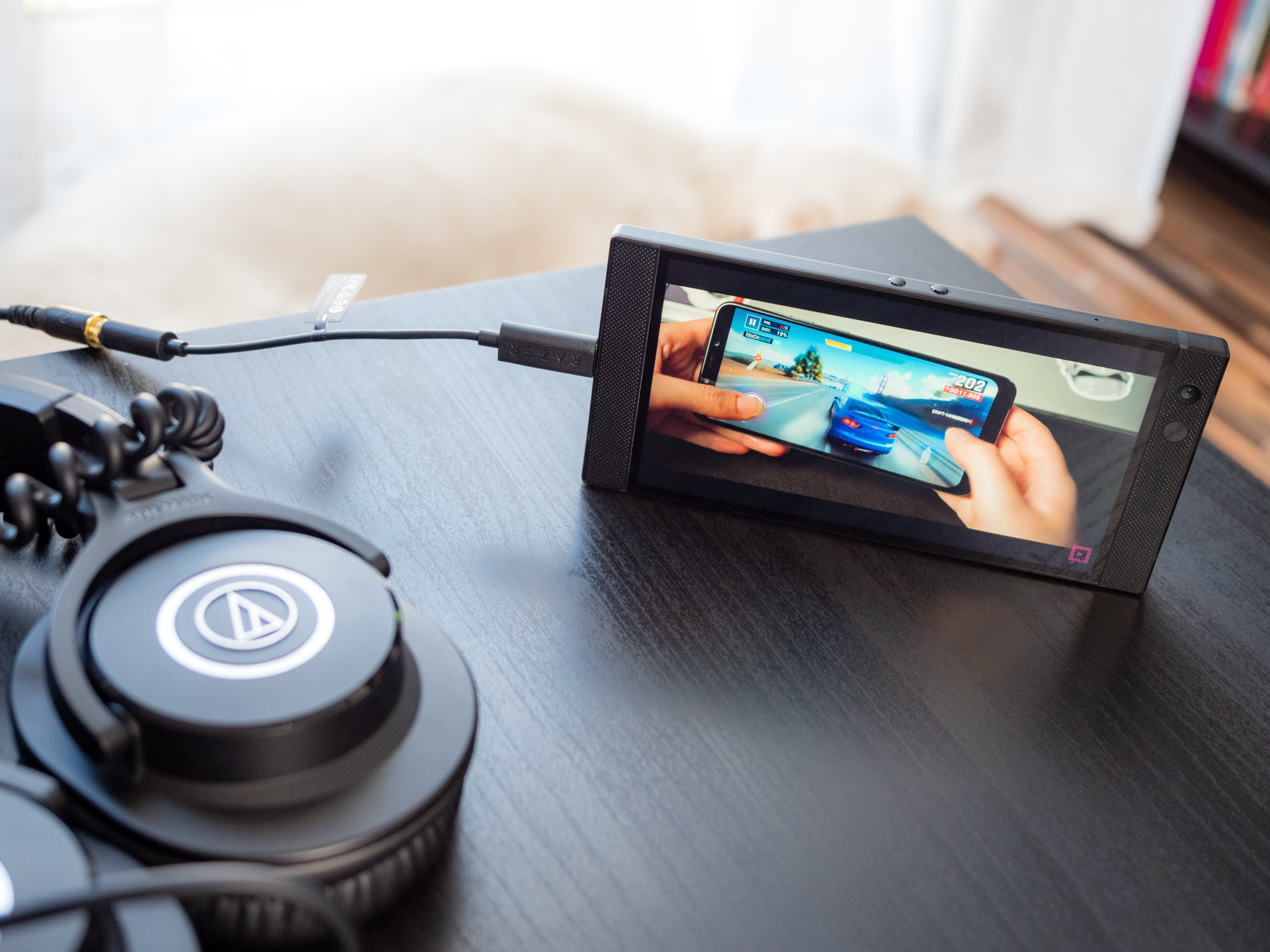 Razer Phone 2 class="wp-image-824963" title="Razer Phone 2 - recenzja" 