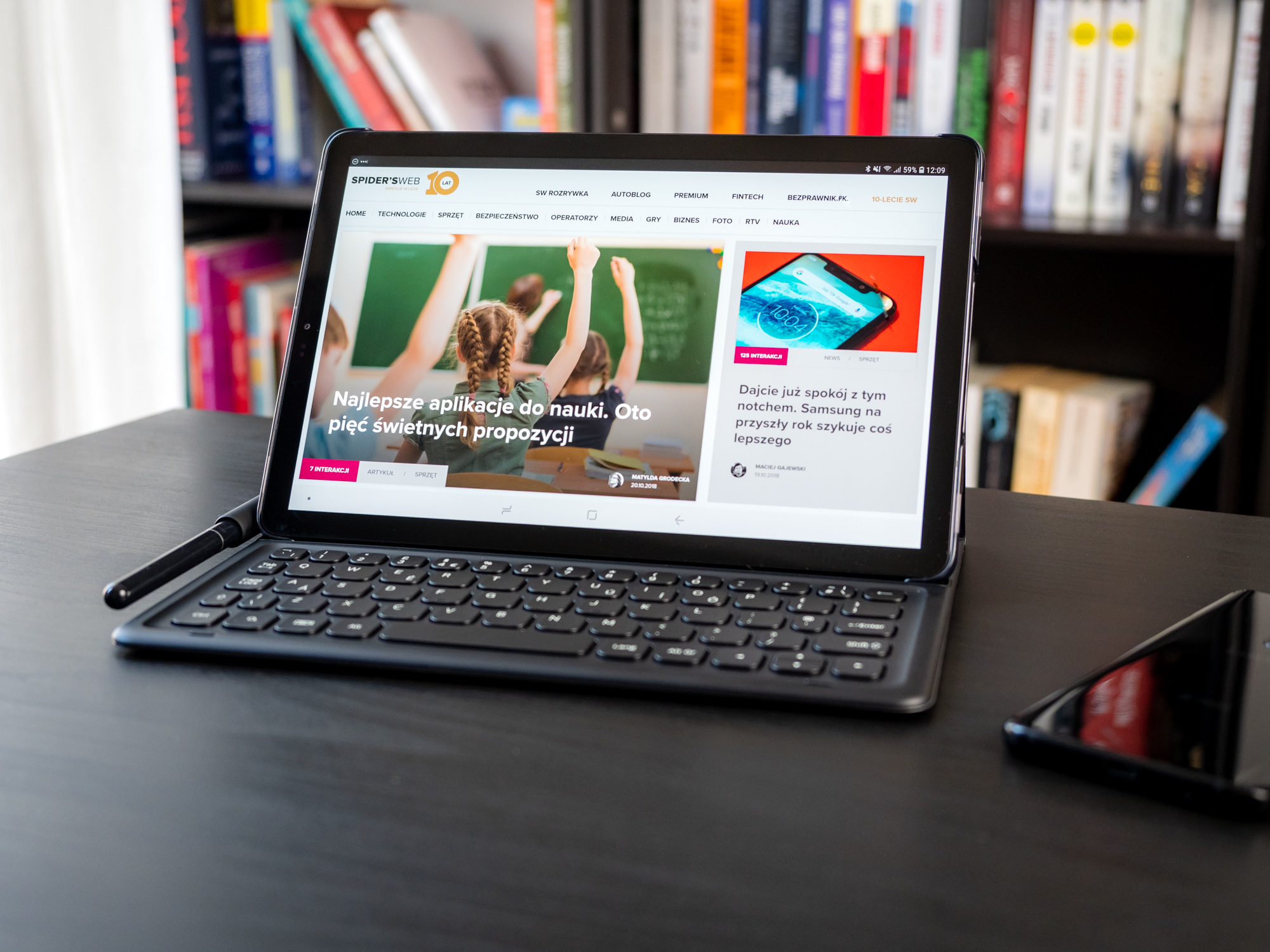 Samsung Galaxy Tab S4 class="wp-image-825017" 
