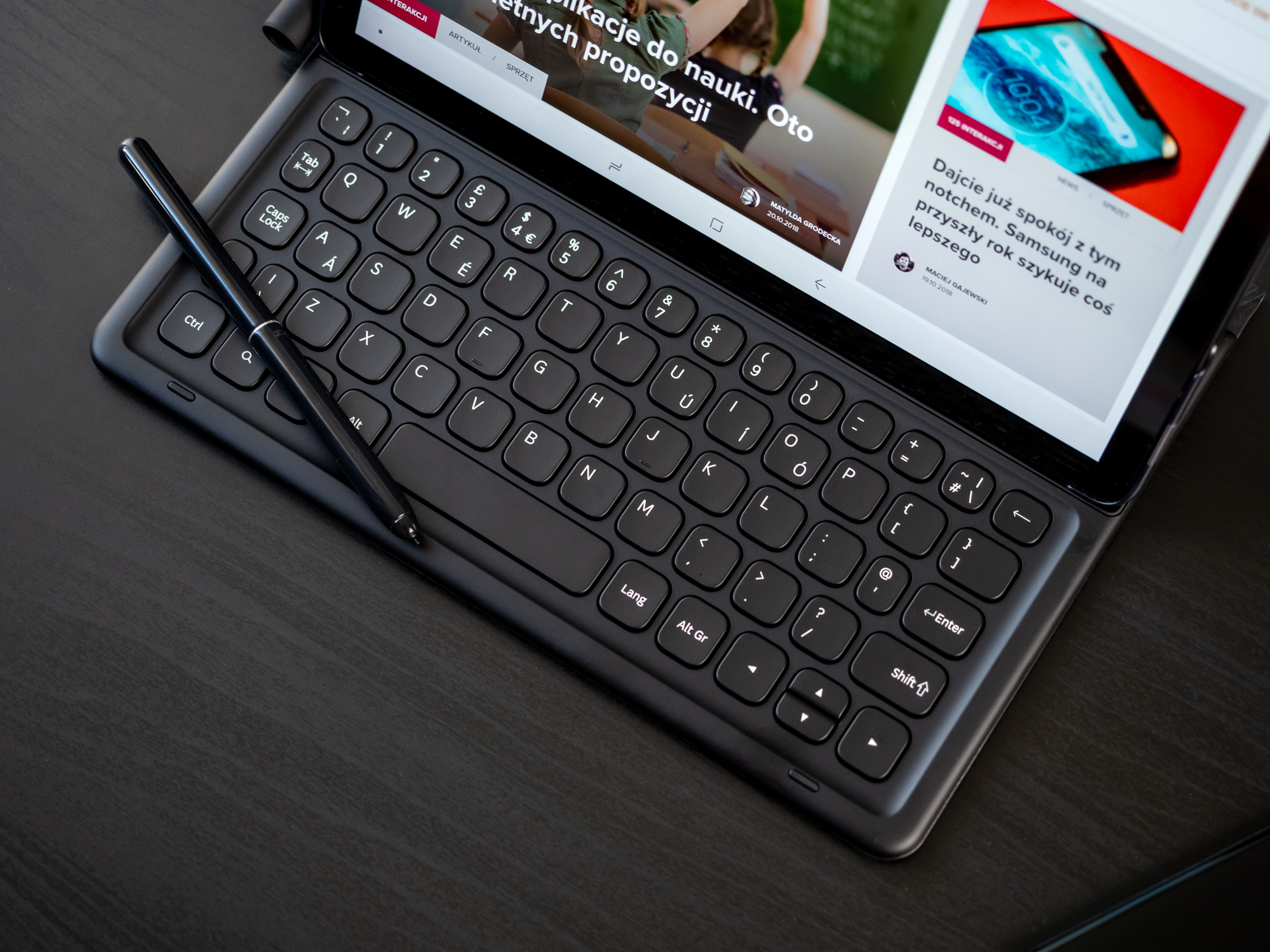 Galaxy Tab S4 class="wp-image-825020" 