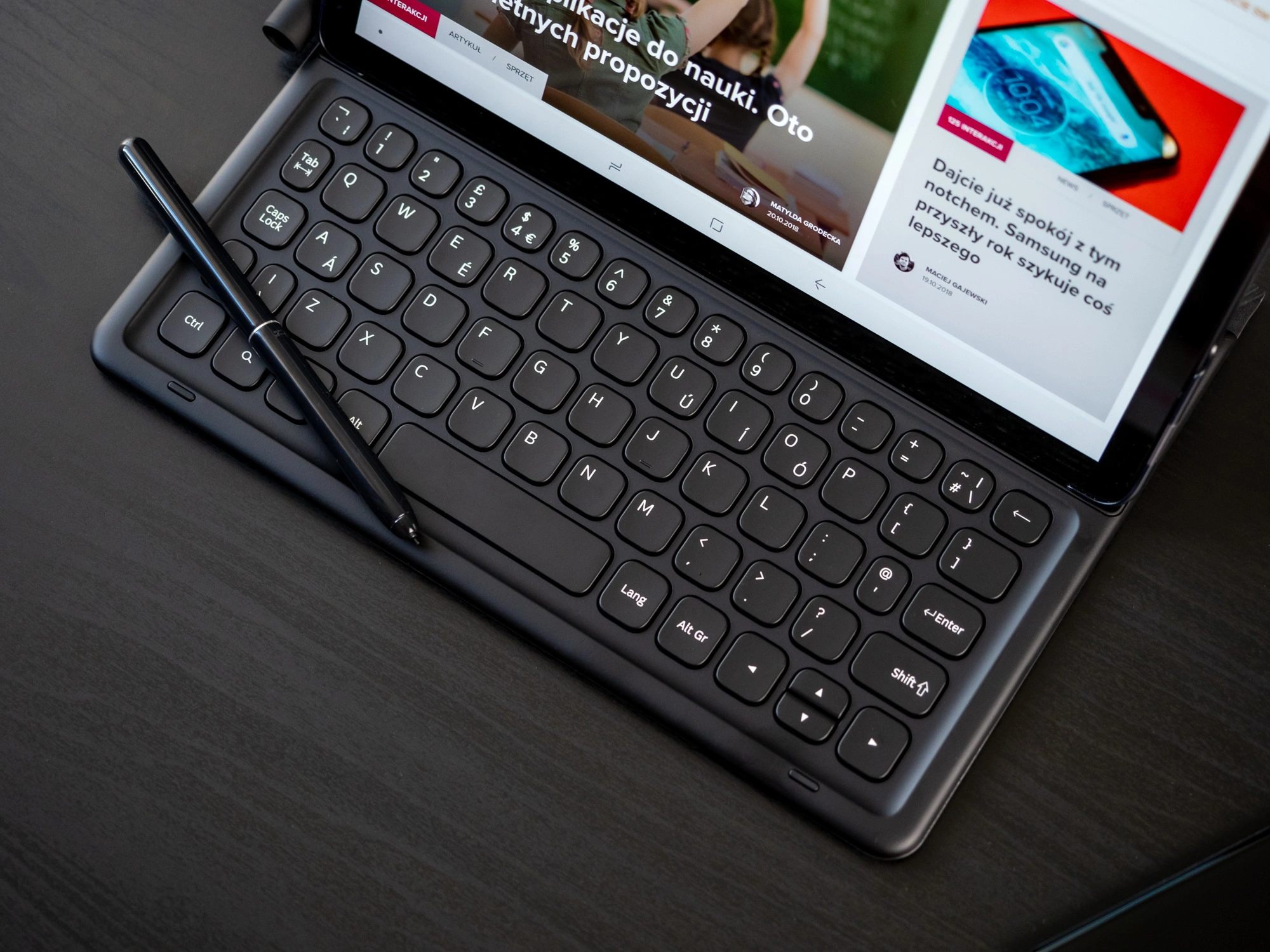 Galaxy Tab S4 class="wp-image-825020" 