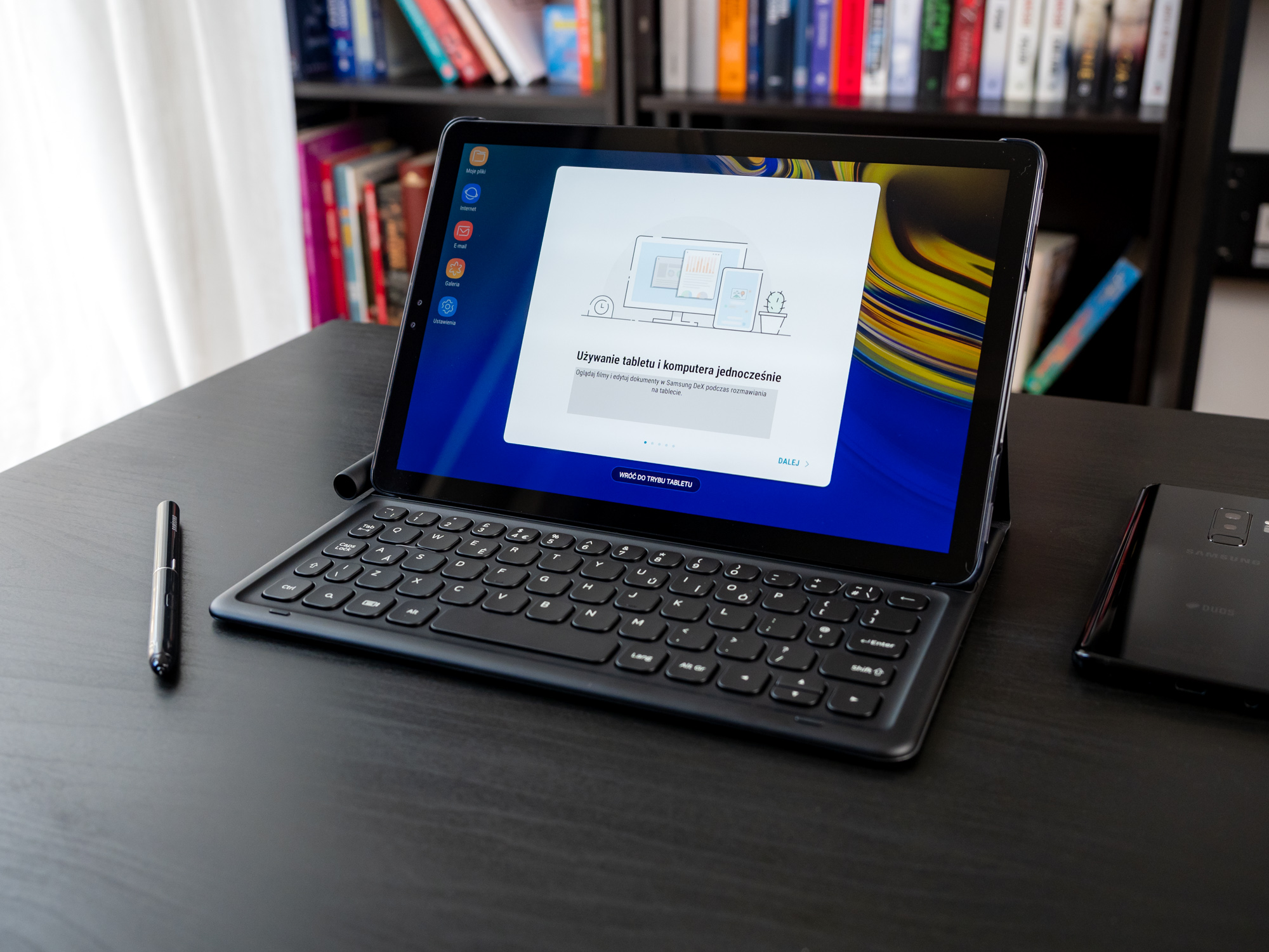 Galaxy Tab S4 class="wp-image-825035" 