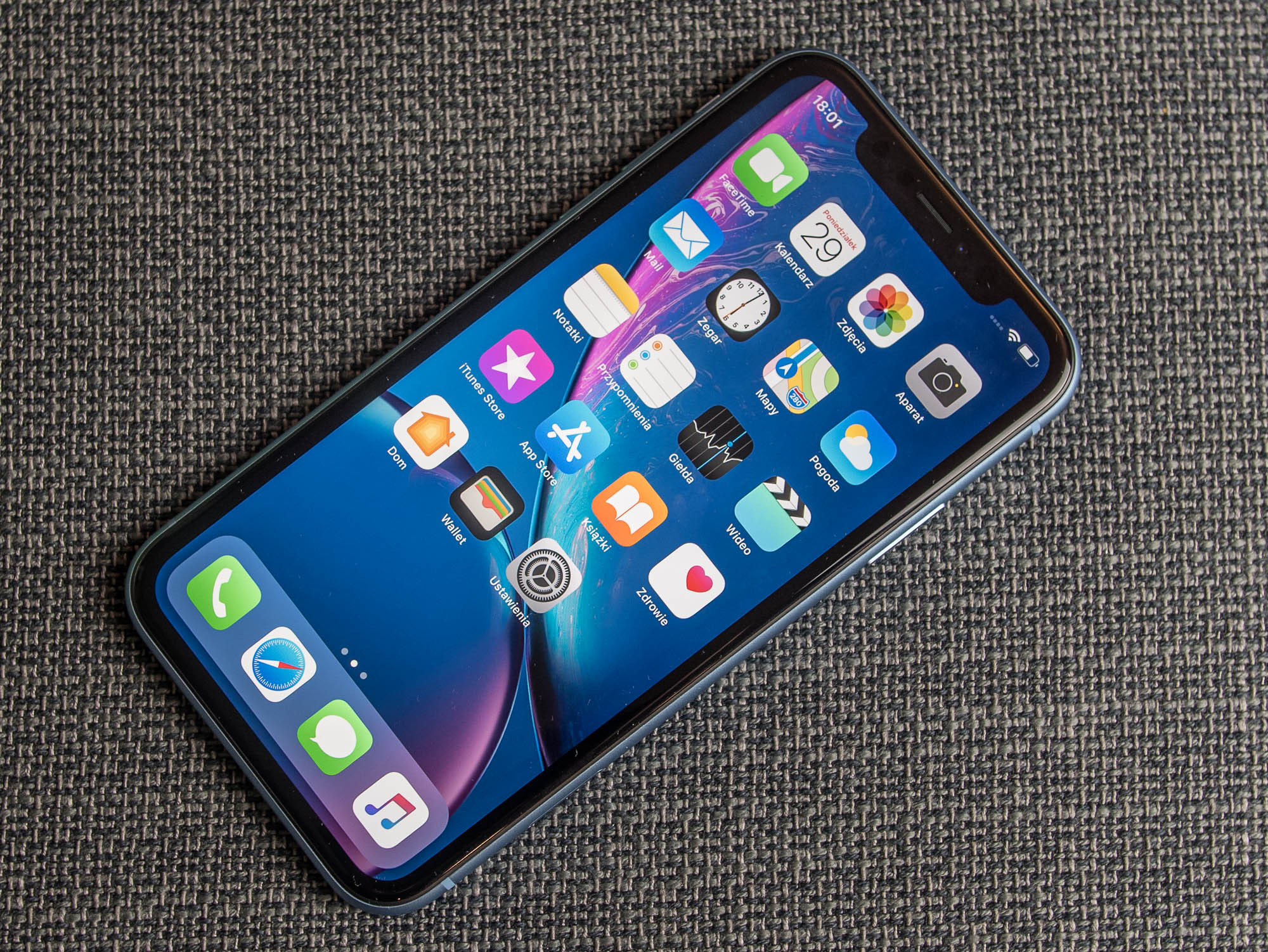 Apple iPhone XR 