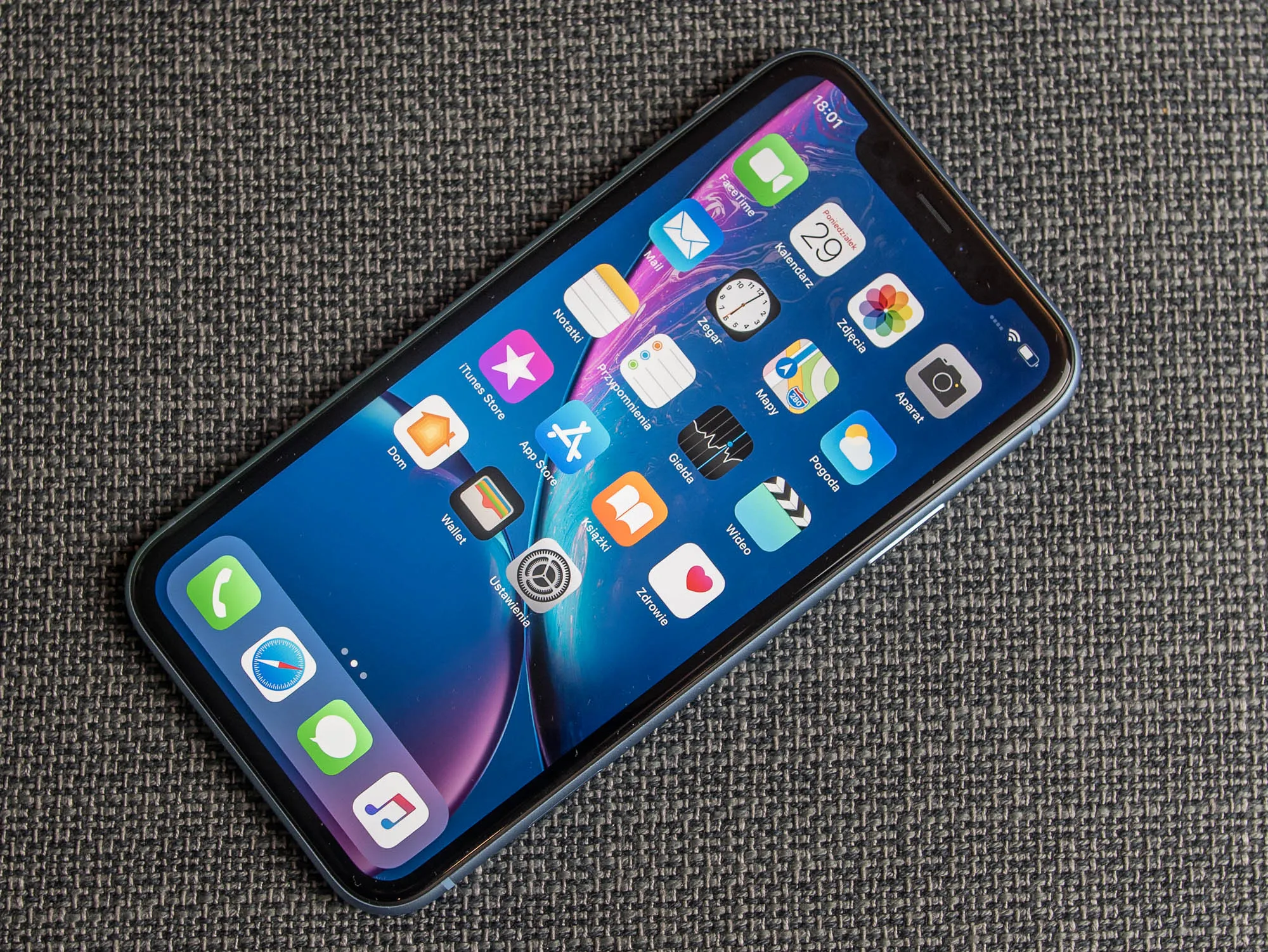 Apple iPhone XR 
