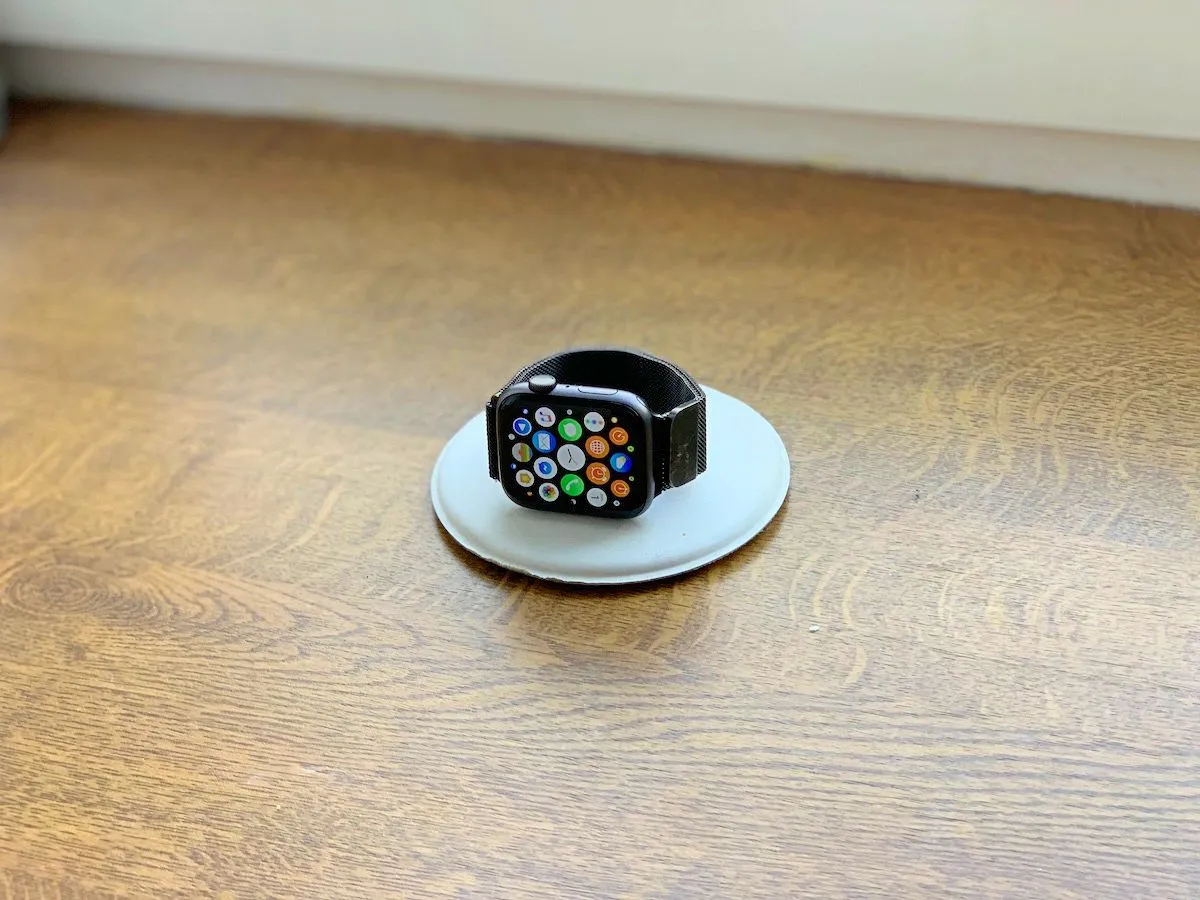Apple Watch Series 4 class="wp-image-812476" 