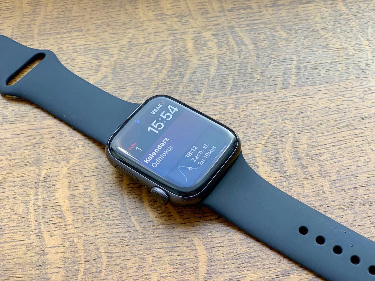 Apple Watch Series 4 class="wp-image-812482" 