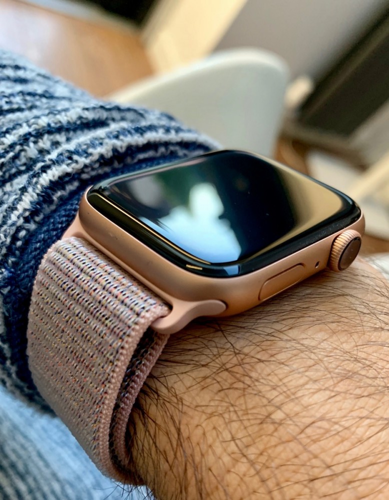 Apple Watch Series 4 class="wp-image-816884" 