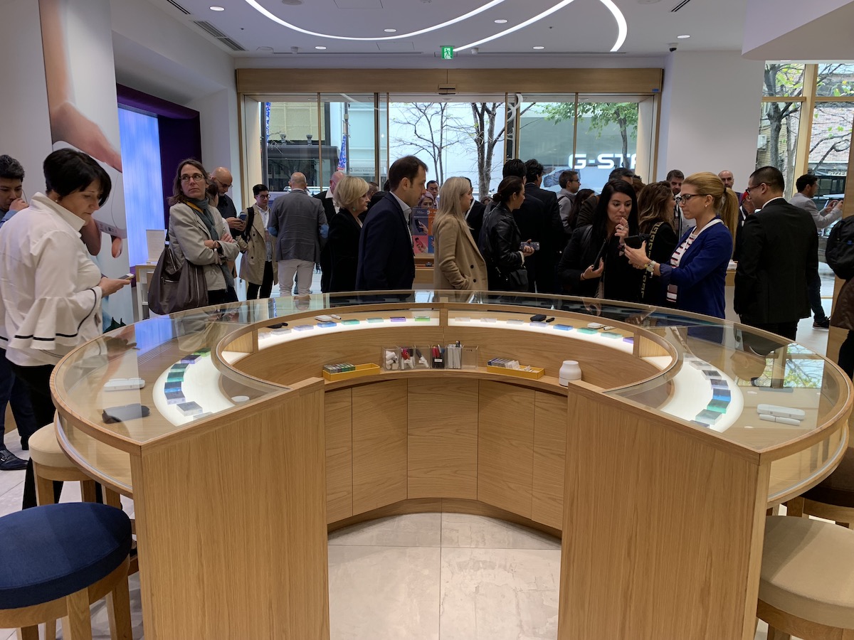 iqos brand store tokio japonia class="wp-image-832346" 