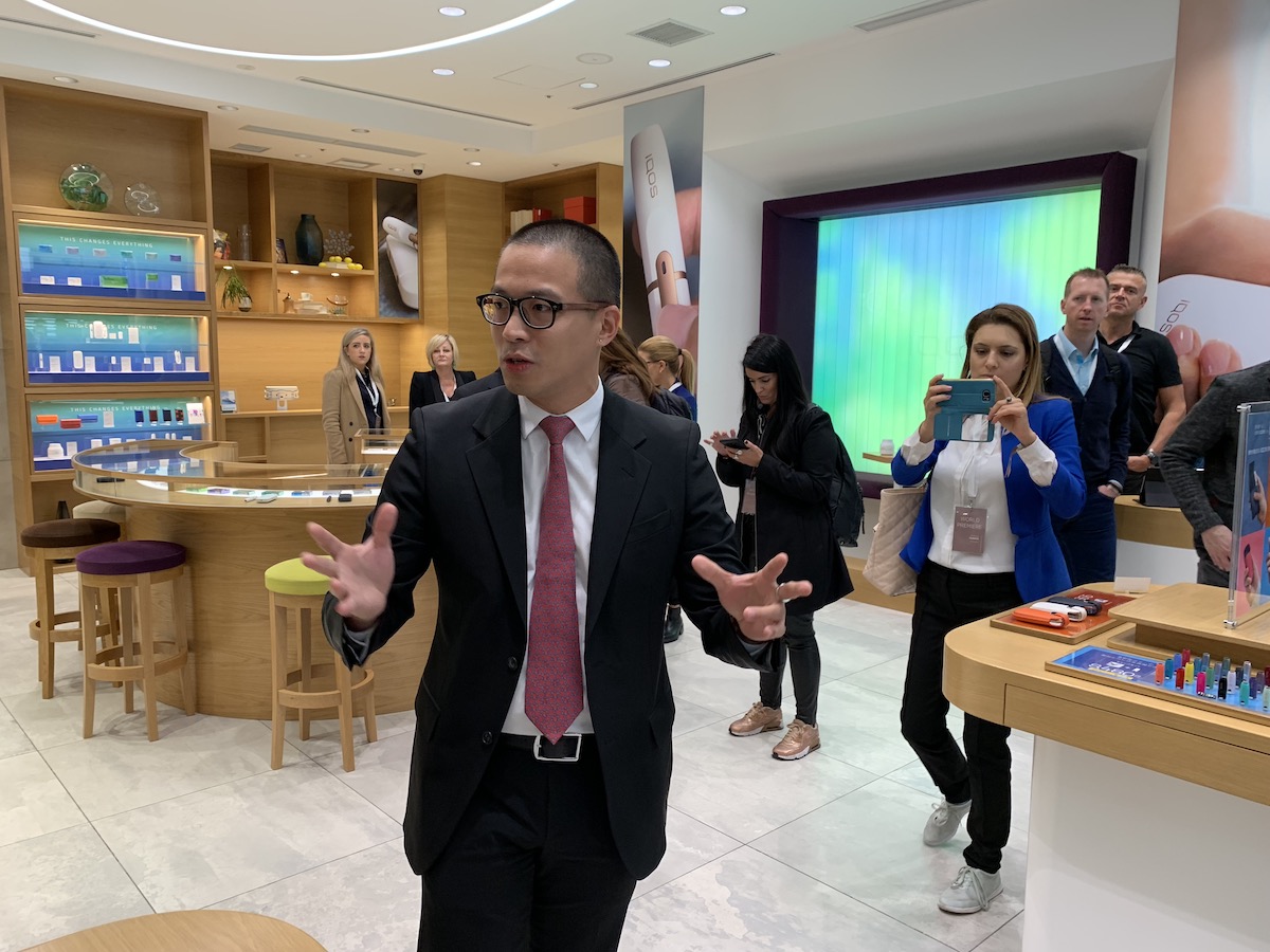 iqos brand store tokio japonia class="wp-image-832307" 