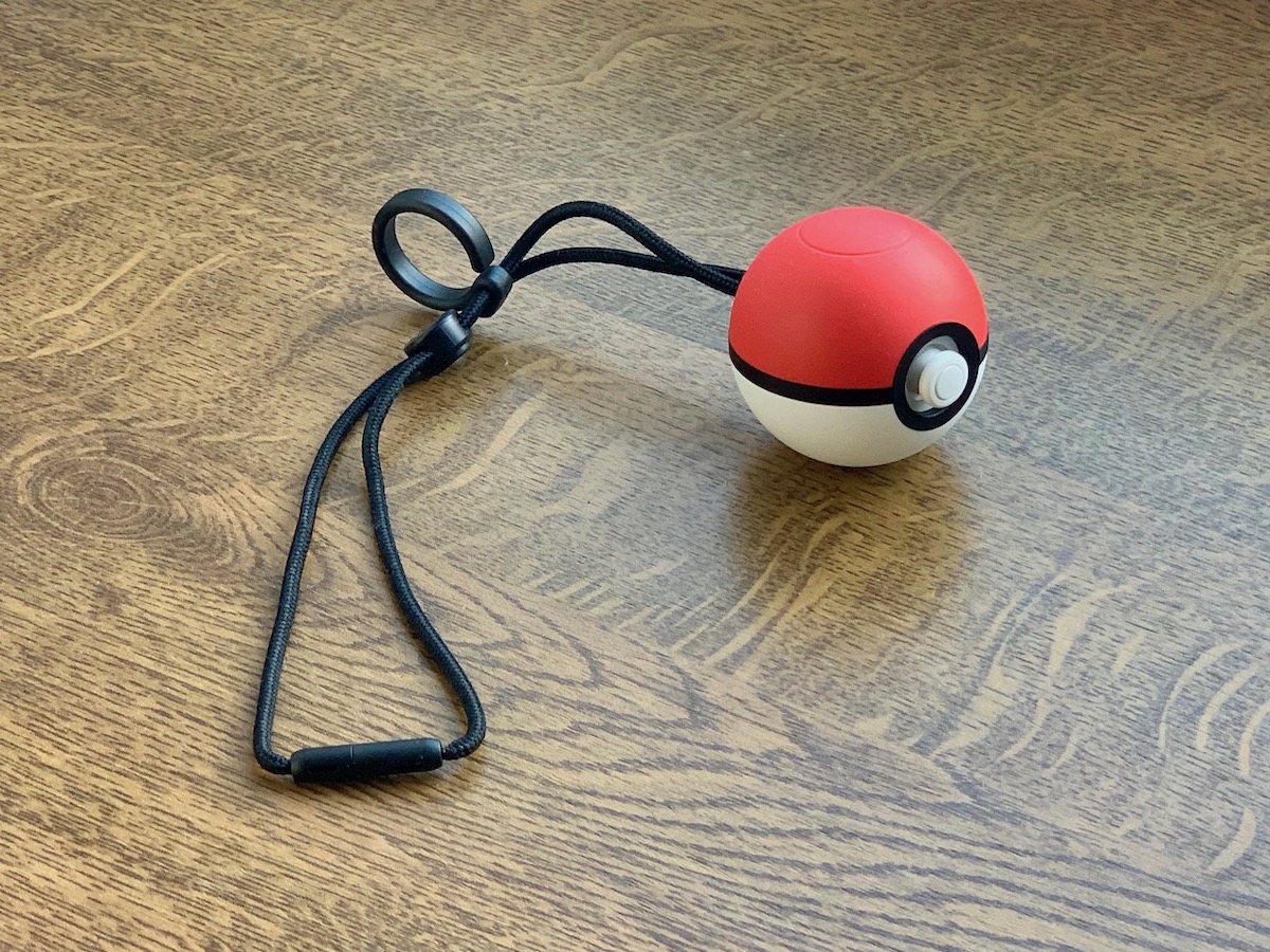 poke ball plus pokemon lets go nintendo switch kontroler class="wp-image-842579" 