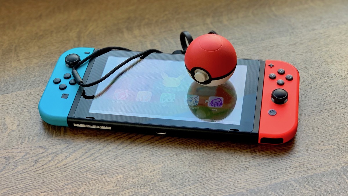 poke ball plus pokemon lets go nintendo switch kontroler class="wp-image-842581" 