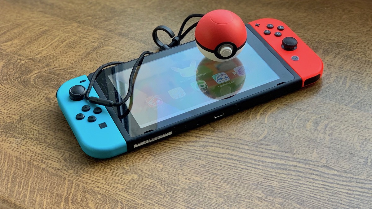 poke ball plus pokemon lets go nintendo switch kontroler class="wp-image-842585" 
