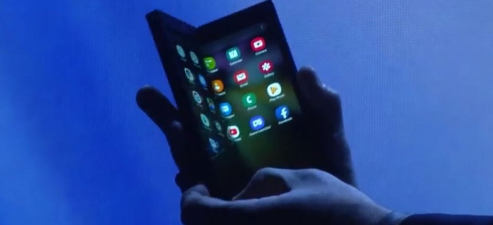 samsung infinity flex zalety class="wp-image-836156" 